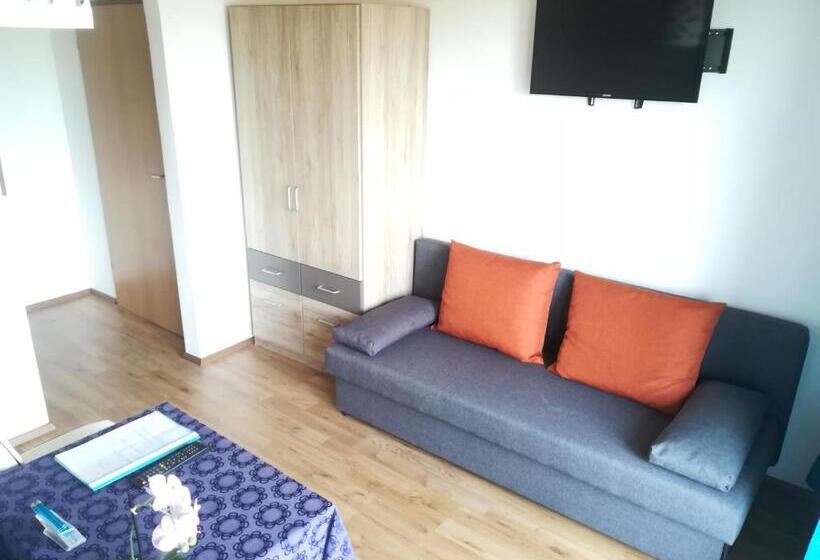 غرفة قياسية ثلاثية, Frühstückspension See Panorama