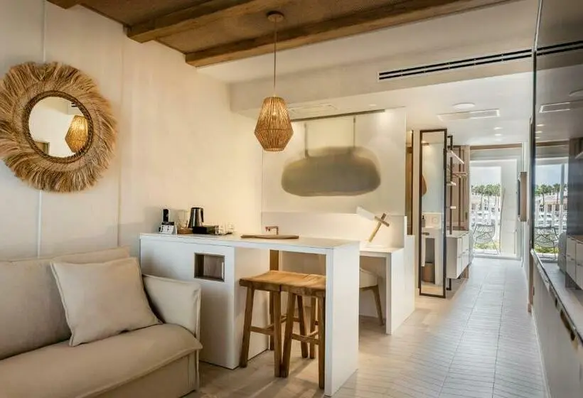 Suite with Pool, Lago Resort Menorca Suites Del Lago Adults Only