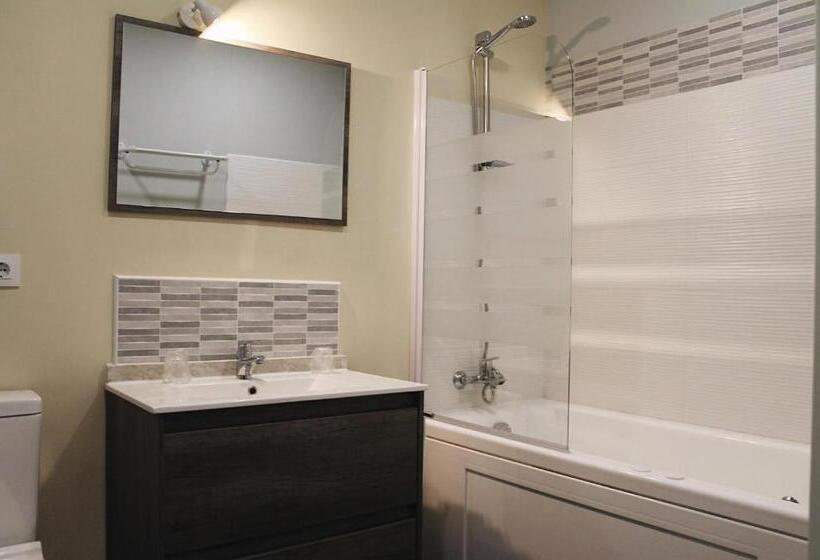 חדר סטנדרט לשלושה, Casa Costoya