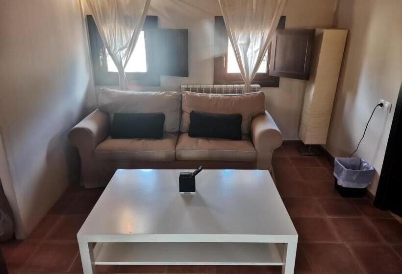 جناح عائلي, Posada De Cabra