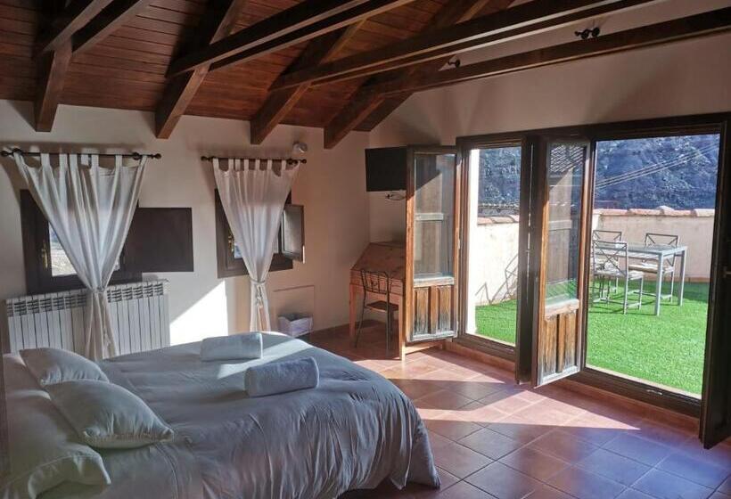 디럭스 스위트, Posada De Cabra