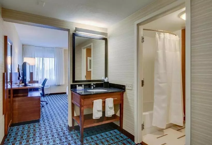 اتاق استاندارد برای معلولان, Fairfield Inn Boston Woburn