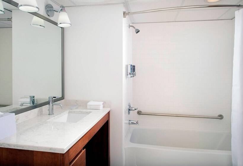 Suite Havudsigt, Four Points By Sheraton Virginia Beach Oceanfront