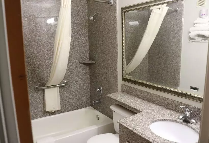 Standard-huone 2 Parivuodetta, Super 8 By Wyndham San Antonio/i35 North