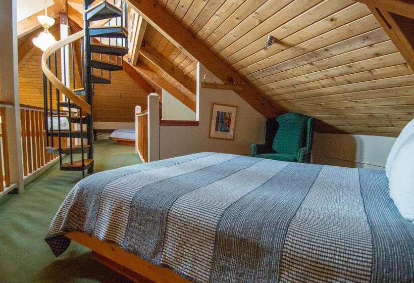 جناح دور أخير, The Swan