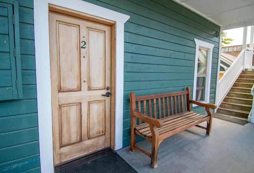 إستوديو قياسى, The Swan