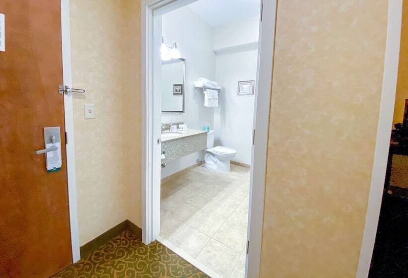 Номер Deluxe, Maine Evergreen Hotel, Ascend Hotel Collection