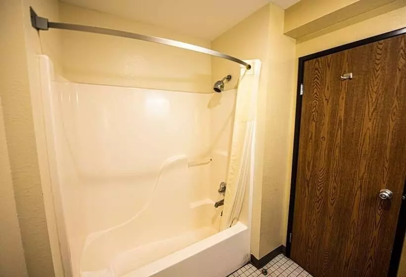 ２ベッドスイートルーム, Super 8 By Wyndham Bridgeview Of Mackinaw City