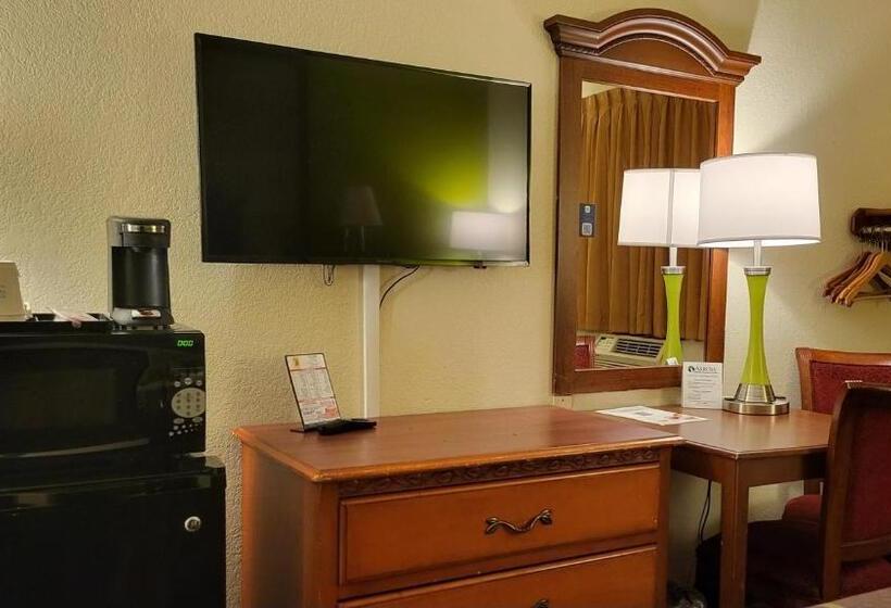 غرفة قياسية لذوى الاحتياجات الخاصة, Super 8 By Wyndham Canton/livonia Area