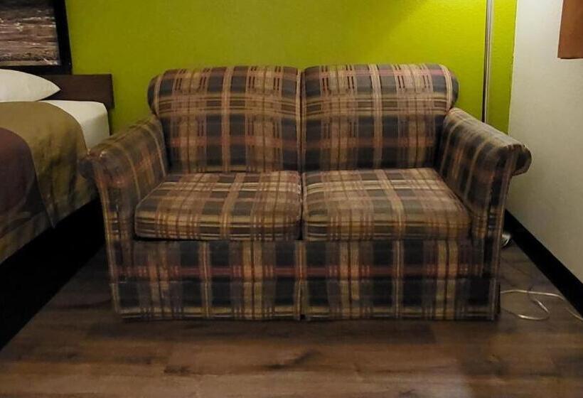 Номер Deluxe, Super 8 By Wyndham Canton/livonia Area