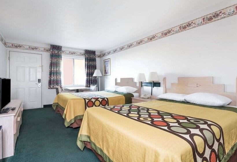 غرفه قياسيه سريرين مزدوجين, Super 8 By Wyndham Cottonwood