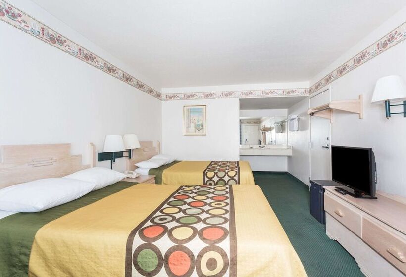 غرفه قياسيه سريرين مزدوجين, Super 8 By Wyndham Cottonwood