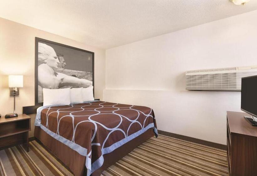 סוויטה, Super 8 By Wyndham Custer/crazy Horse Area
