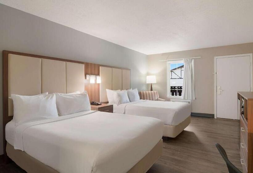 غرفه قياسيه سريرين مزدوجين, Surestay Hotel By Best Western Helen Downtown