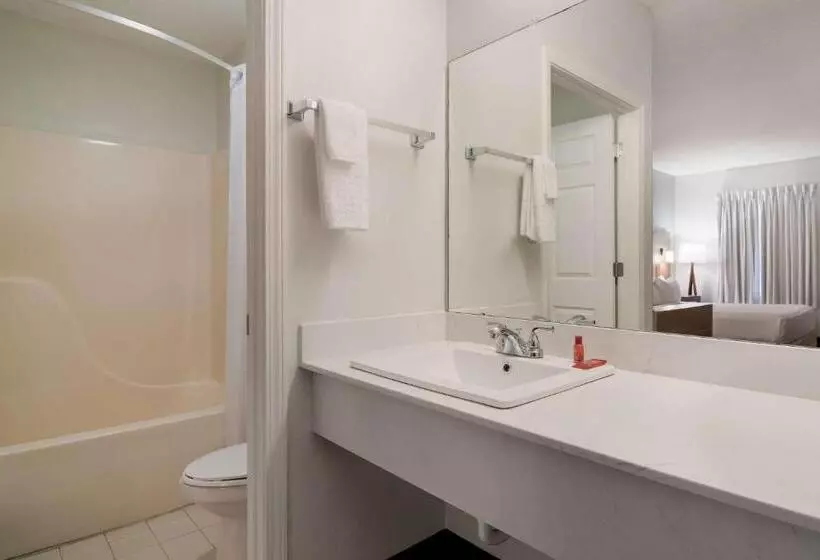 キングサイズベッドのデラックススイート, Surestay Hotel By Best Western Helen Downtown