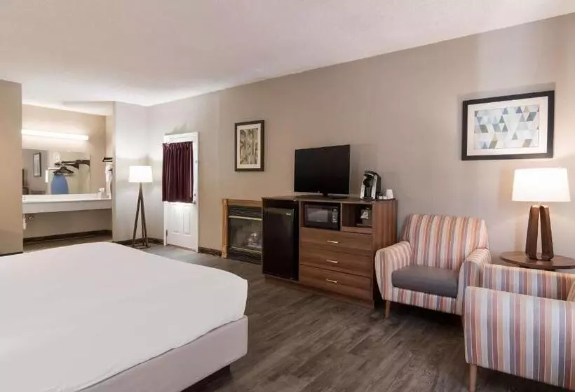 キングサイズベッドのデラックススイート, Surestay Hotel By Best Western Helen Downtown