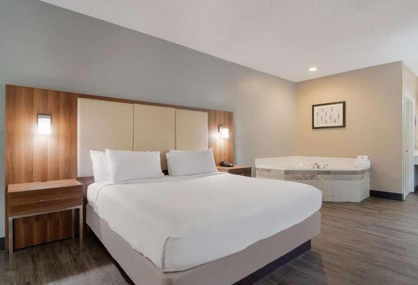 جناح ديلوكس سرير كينج, Surestay Hotel By Best Western Helen Downtown