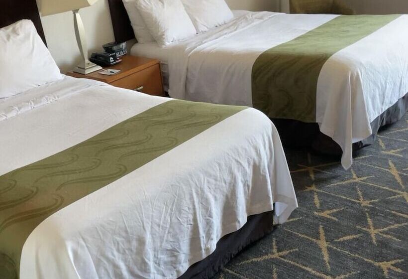 غرفه قياسيه سريرين مزدوجين, Quality Inn Spring Valleynanuet