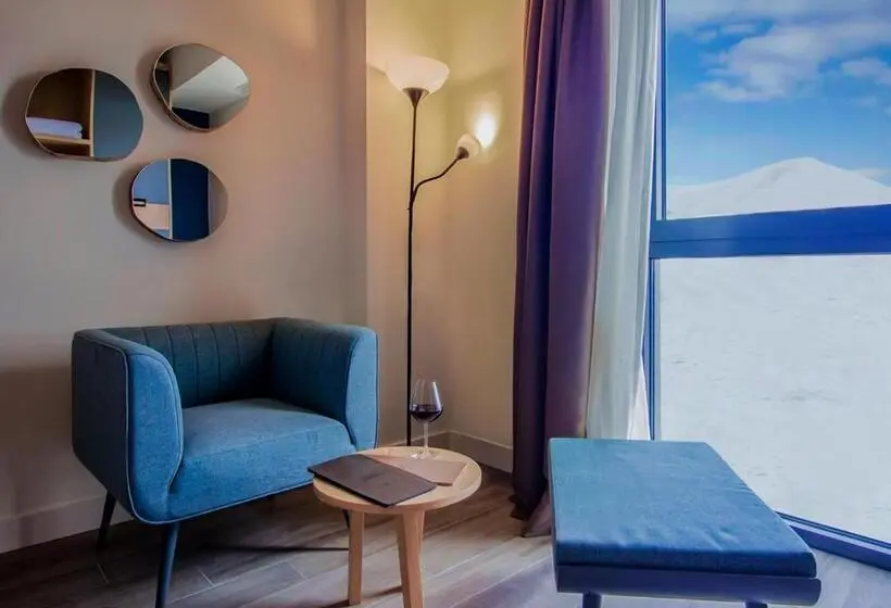 اتاق استاندارد با چشم‌انداز, Gudauri Lodge