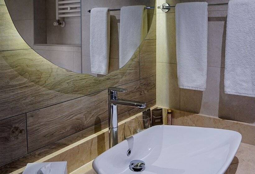 سوییت جونیور, Gudauri Lodge