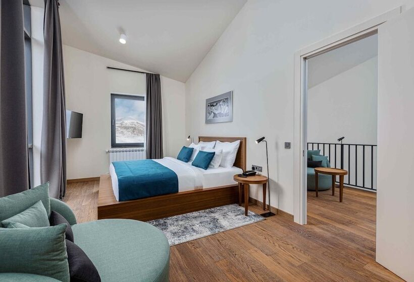 سوییت, Gudauri Lodge