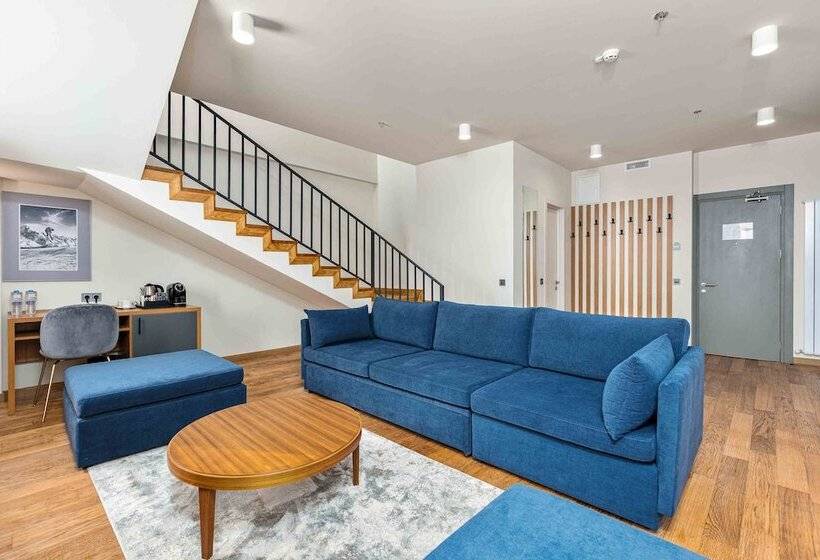 سوییت, Gudauri Lodge