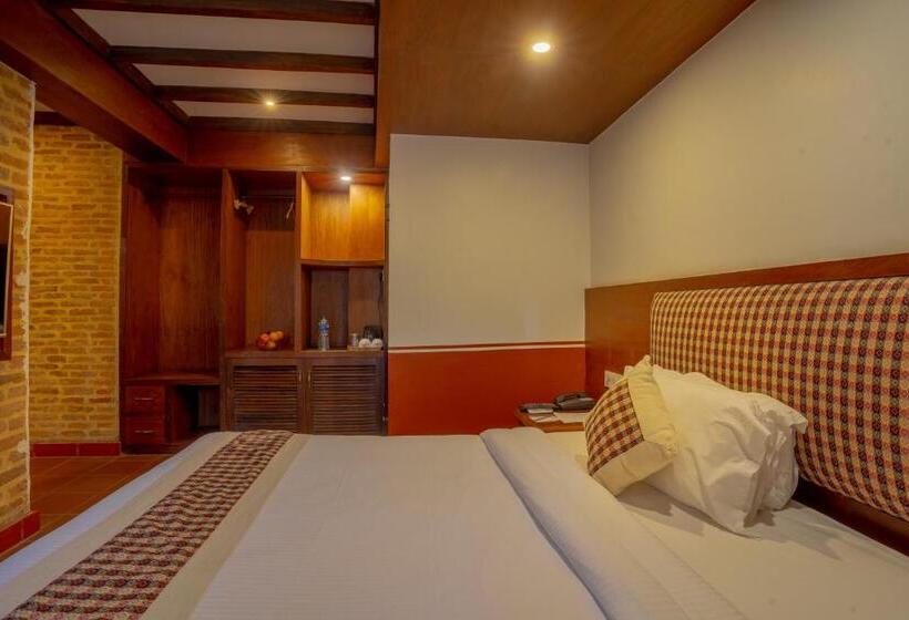 اتاق لوکس, Pahan Chhen   Boutique