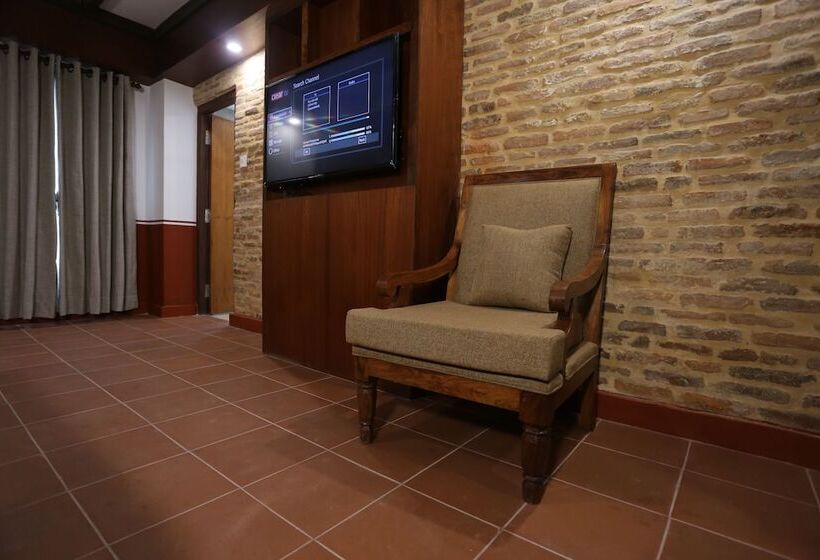 اتاق لوکس, Pahan Chhen   Boutique