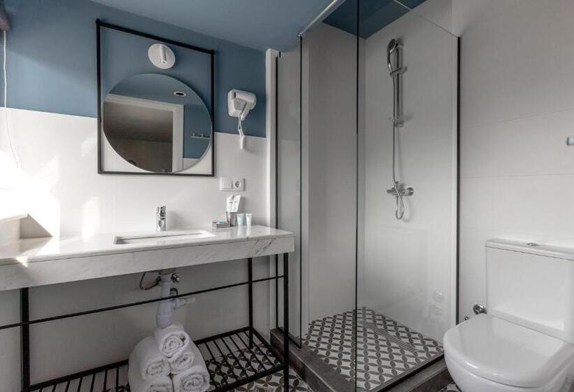 Deluxe Room City View