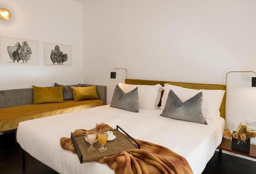 Camera Tripla Standard, Maison Ottavia