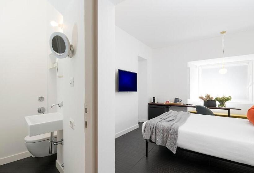 Camera Standard, Maison Ottavia