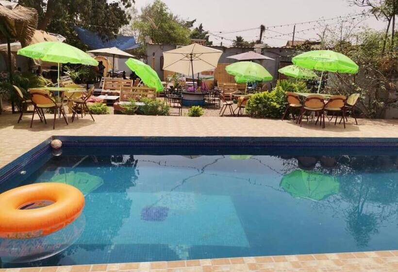 اتاق اکونومی, Villa Tenko