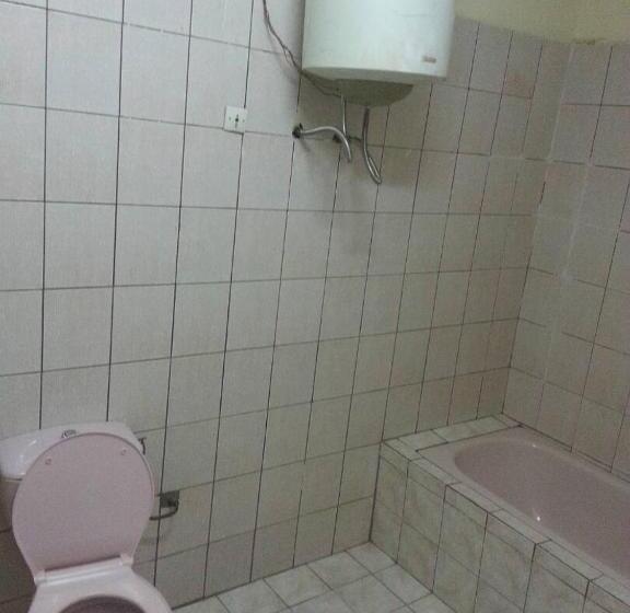 اتاق اکونومی, Villa Tenko