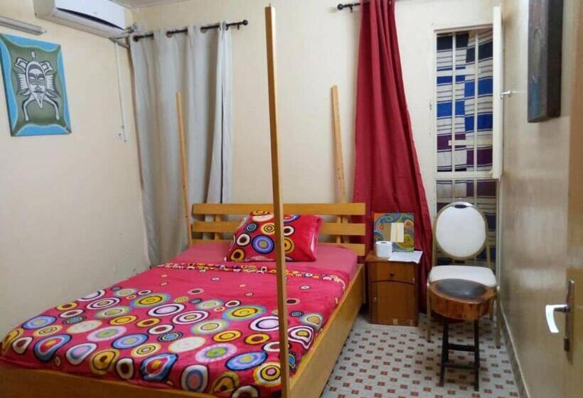 اتاق اکونومی, Villa Tenko