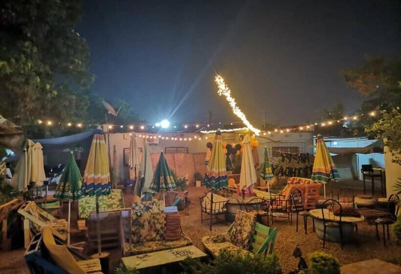 اتاق اکونومی, Villa Tenko