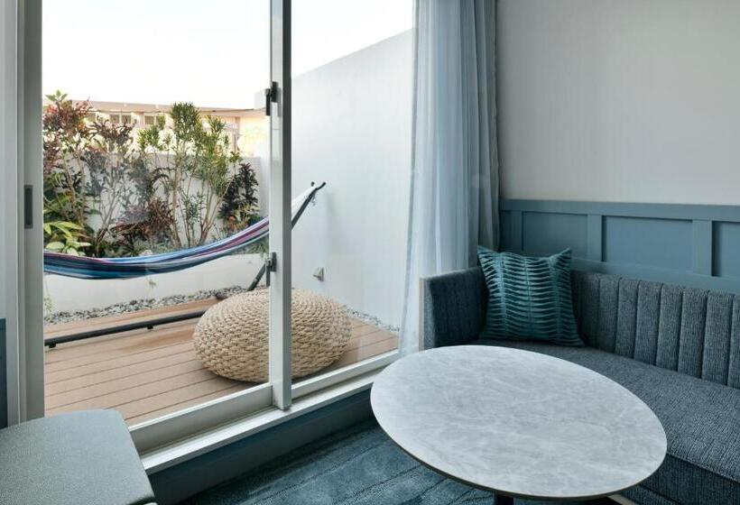 Номер Стандарт, Lequ Okinawa Chatan Spa & Resort