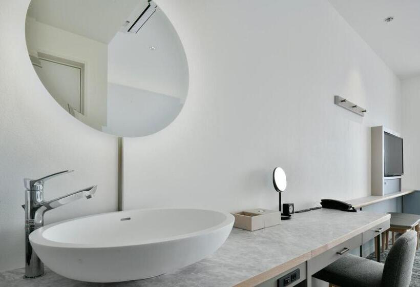 Трехместный Номер Superior, Lequ Okinawa Chatan Spa & Resort