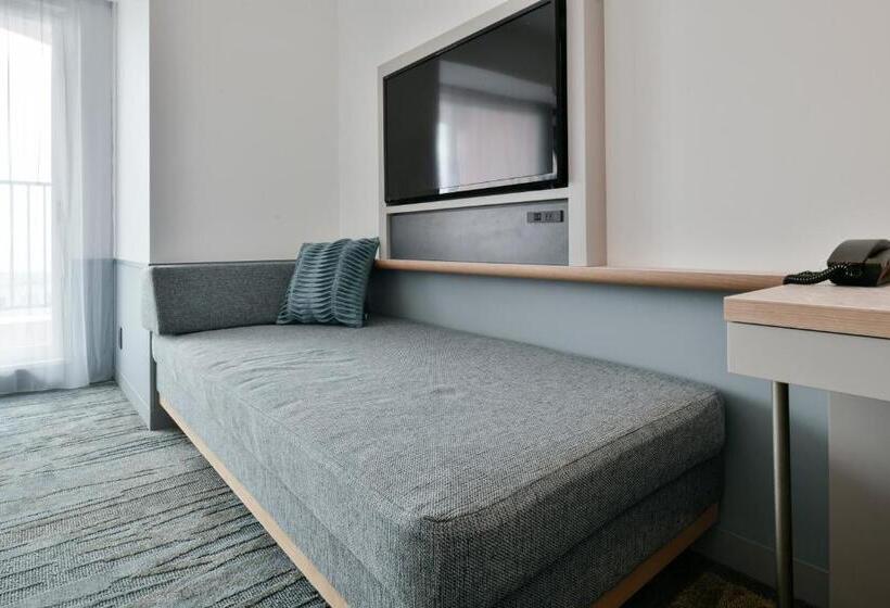 Номер Стандарт Четырехместный Боковой Вид на Море, Lequ Okinawa Chatan Spa & Resort