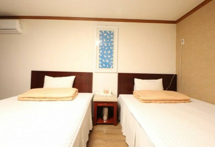 Standard-huone, Yangji Park