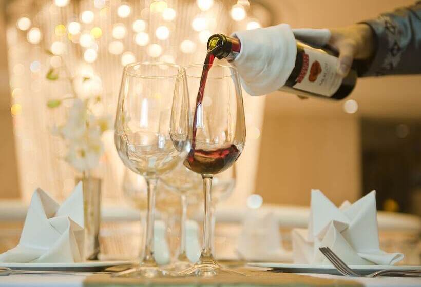 Városra Néző Standard Szoba Két Külön Ággyal, Hanoi Veris Boutique Hotel & Spa