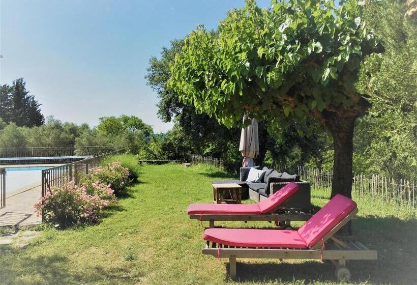 اتاق استاندارد با چشم‌انداز باغ, La Maison Des Olivettes