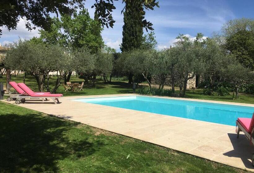 اتاق استاندارد با چشم‌انداز باغ, La Maison Des Olivettes