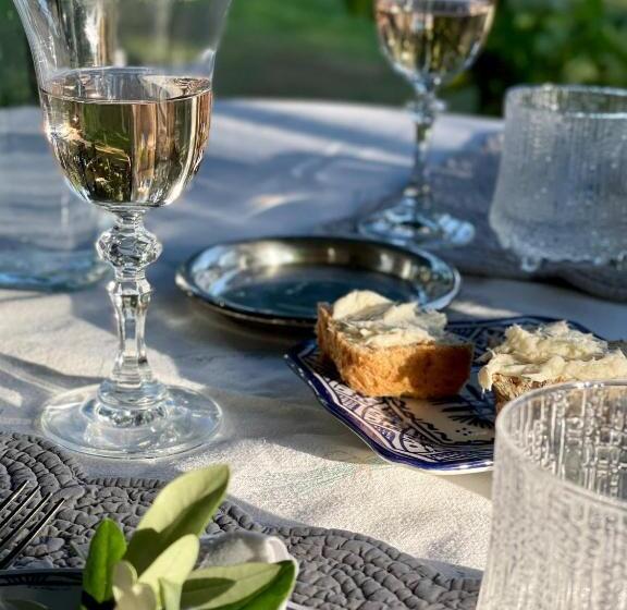 חדר סטנדרט נוף לגינה, La Maison Des Olivettes