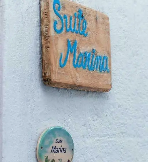 Perhehuone, Casa Blanca