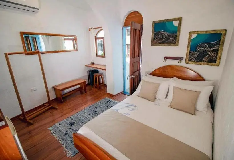 Standard Yhden Hengen Huone, Casa Blanca
