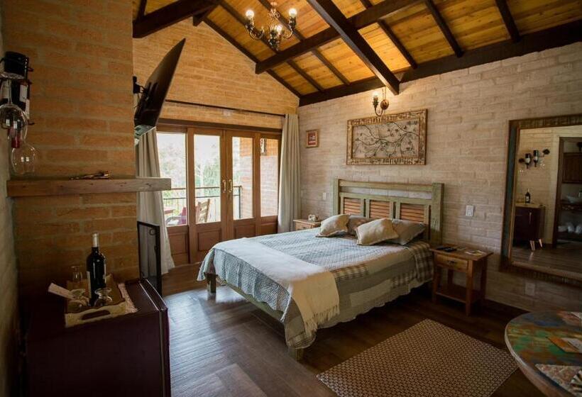 اتاق استاندارد با وان آب گرم, Flores Da Mantiqueira