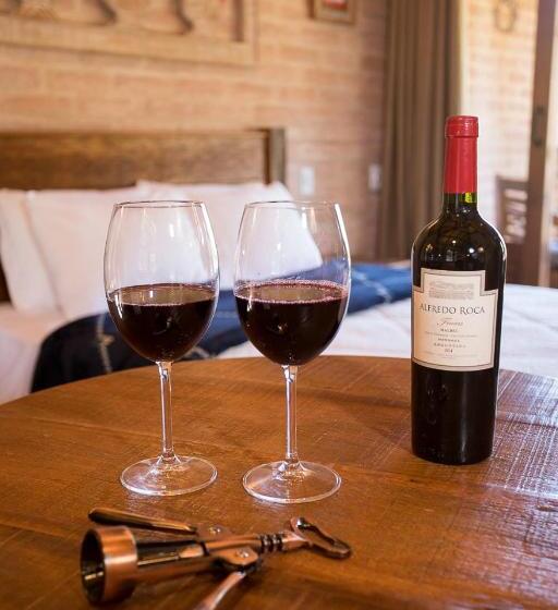 اتاق استاندارد با وان آب گرم, Flores Da Mantiqueira