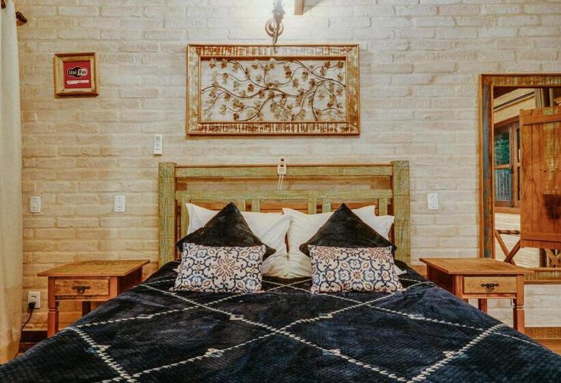 اتاق استاندارد با وان آب گرم, Flores Da Mantiqueira