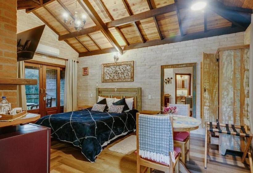 اتاق استاندارد با وان آب گرم, Flores Da Mantiqueira