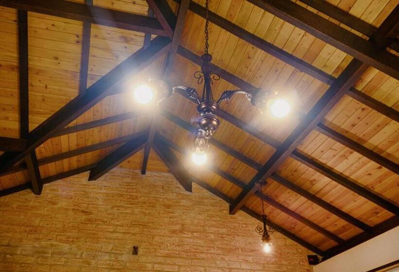 اتاق لوکس, Flores Da Mantiqueira